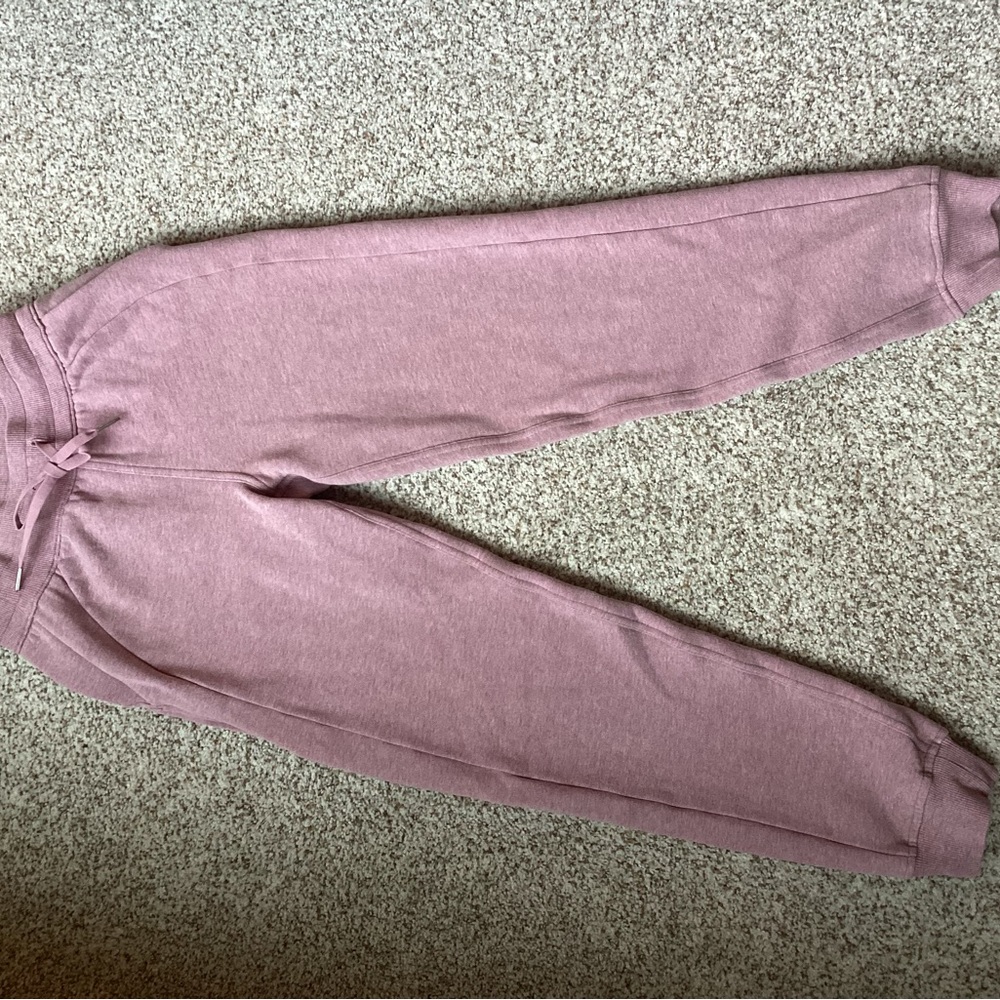 Lululemon Athletica Mauve Joggers
